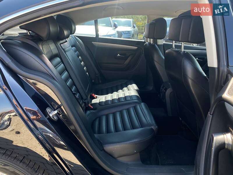 Купе Volkswagen CC / Passat CC 2013 в Львові