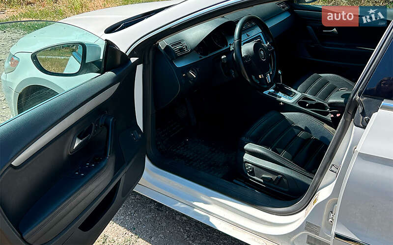 Купе Volkswagen CC / Passat CC 2010 в Вільнянську
