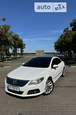 Купе Volkswagen CC / Passat CC 2011 в Киеве