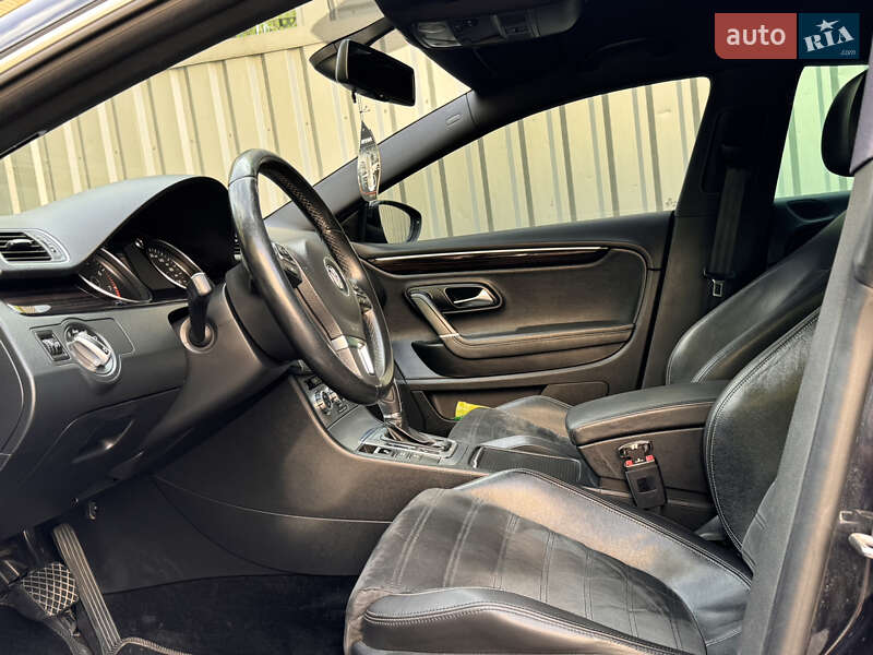 Купе Volkswagen CC / Passat CC 2012 в Львове