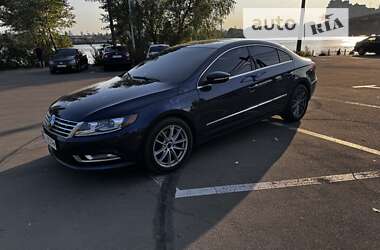 Купе Volkswagen CC / Passat CC 2013 в Киеве