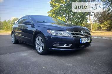 Купе Volkswagen CC / Passat CC 2015 в Киеве