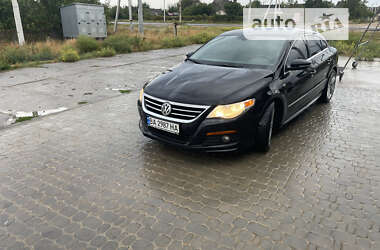 Купе Volkswagen CC / Passat CC 2010 в Херсоні