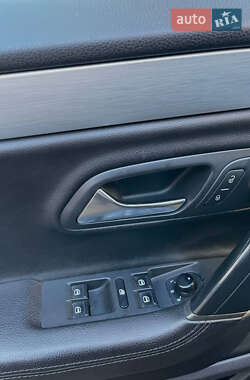 Купе Volkswagen CC / Passat CC 2013 в 