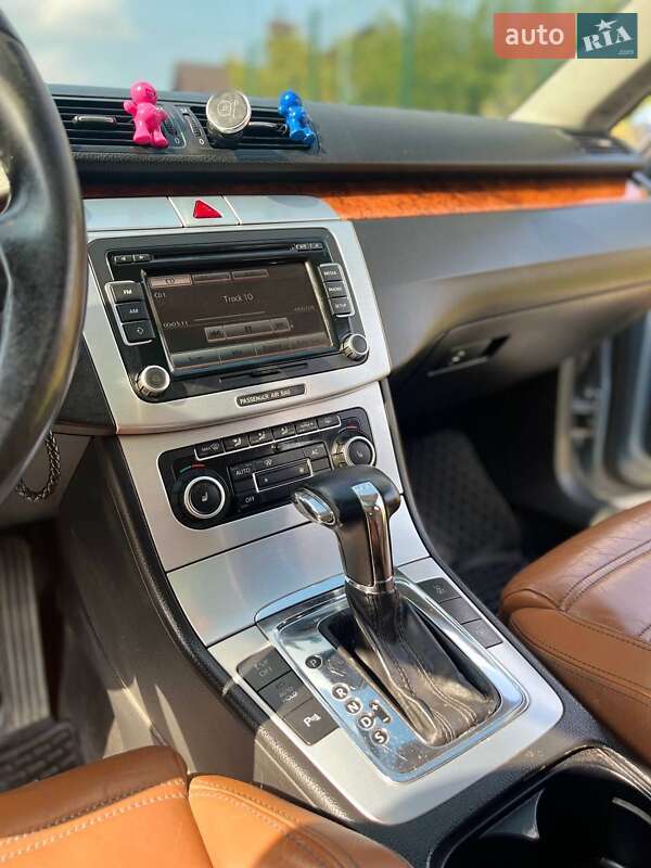 Купе Volkswagen CC / Passat CC 2011 в Виннице