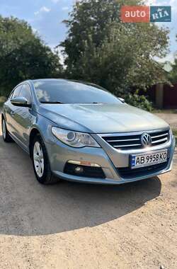 Купе Volkswagen CC / Passat CC 2011 в 