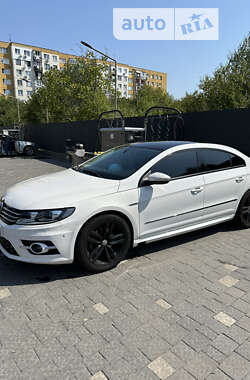 Купе Volkswagen CC / Passat CC 2012 в Ужгороде