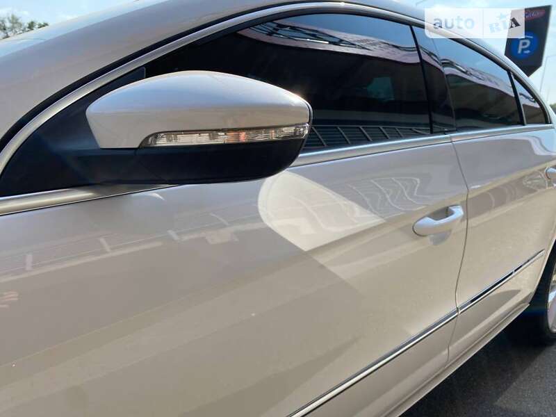 Купе Volkswagen CC / Passat CC 2014 в Києві