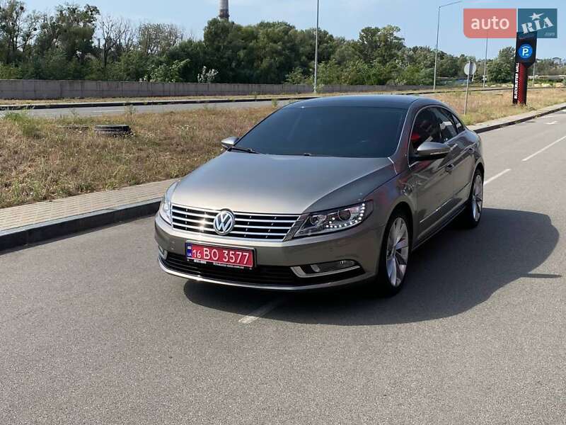 Купе Volkswagen CC / Passat CC 2014 в Киеве