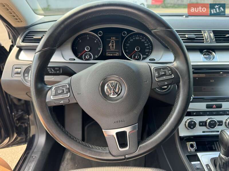 Купе Volkswagen CC / Passat CC 2014 в Киеве
