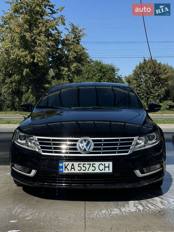 Купе Volkswagen CC / Passat CC 2014 в Староконстантинове