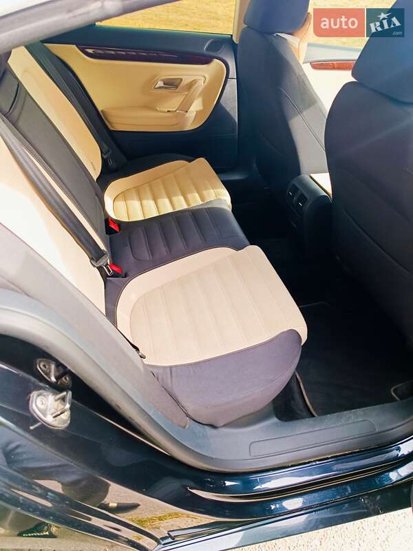 Купе Volkswagen CC / Passat CC 2011 в Краснограде