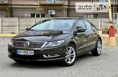 Купе Volkswagen CC / Passat CC 2013 в Ужгороді