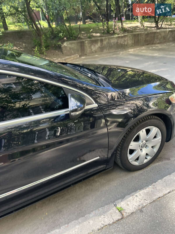 Купе Volkswagen CC / Passat CC 2012 в Києві