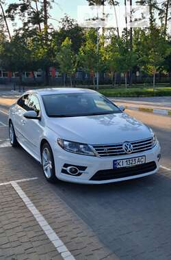 Купе Volkswagen CC / Passat CC 2014 в Бучі