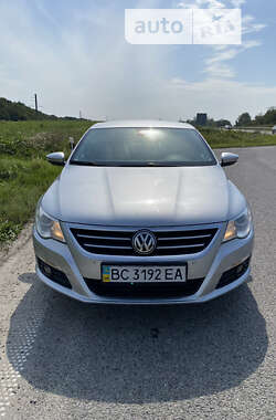 Купе Volkswagen CC / Passat CC 2009 в Львові