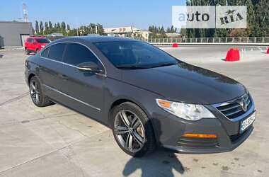 Купе Volkswagen CC / Passat CC 2012 в Киеве