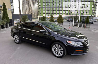 Купе Volkswagen CC / Passat CC 2011 в Киеве