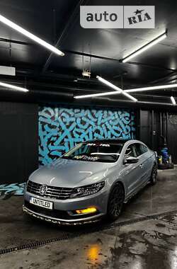 Купе Volkswagen CC / Passat CC 2012 в Киеве