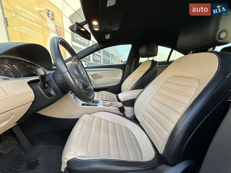 Купе Volkswagen CC / Passat CC 2013 в Києві