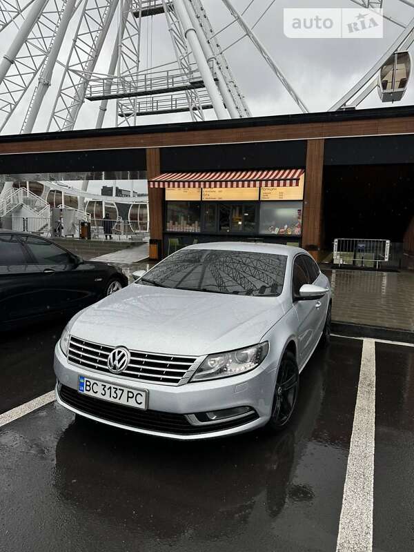 Купе Volkswagen CC / Passat CC 2012 в Івано-Франківську