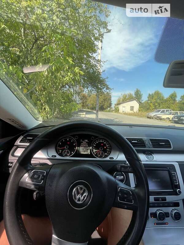 Купе Volkswagen CC / Passat CC 2012 в Івано-Франківську