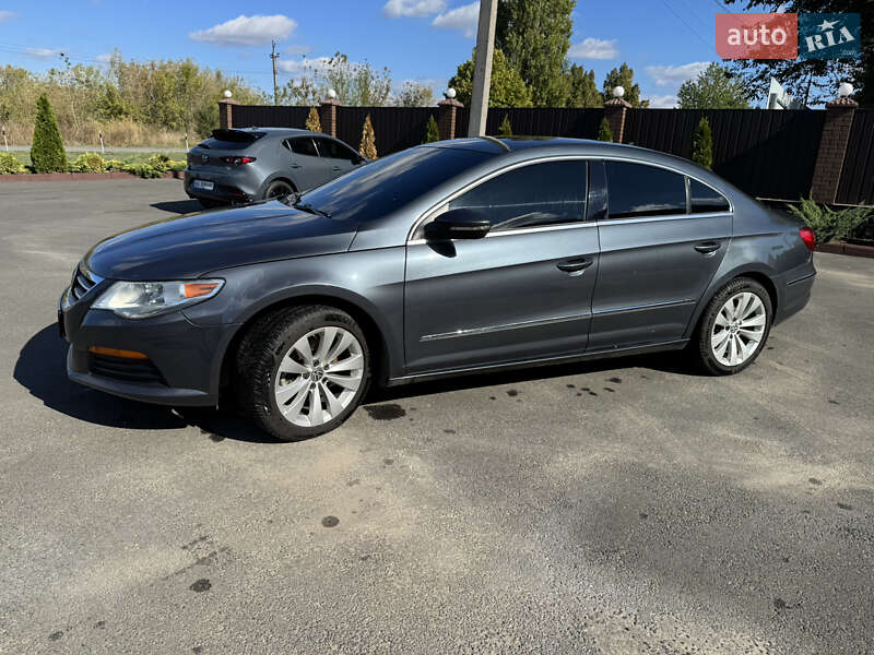 Купе Volkswagen CC / Passat CC 2010 в Голованевске