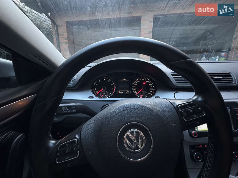 Купе Volkswagen CC / Passat CC 2009 в Кременчуці