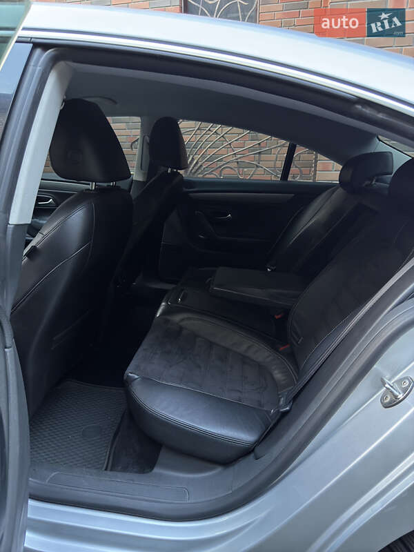 Купе Volkswagen CC / Passat CC 2009 в Кременчуці