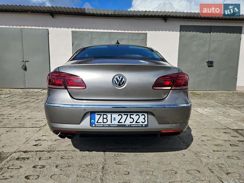 Купе Volkswagen CC / Passat CC 2012 в Києві