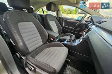 Купе Volkswagen CC / Passat CC 2012 в 