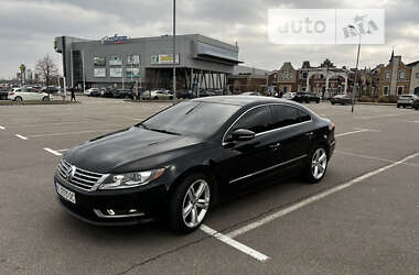 Купе Volkswagen CC / Passat CC 2012 в Києві