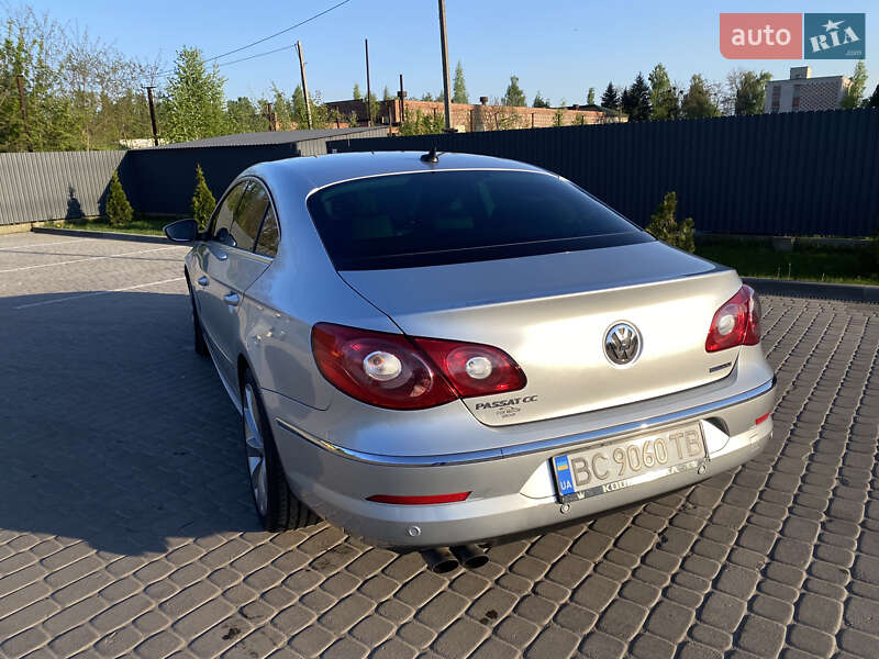 Купе Volkswagen CC / Passat CC 2011 в Шептицькому