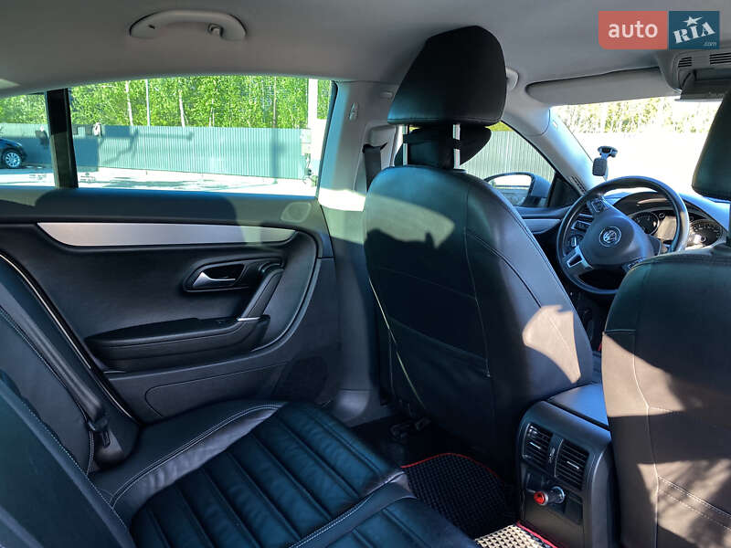 Купе Volkswagen CC / Passat CC 2011 в Шептицькому
