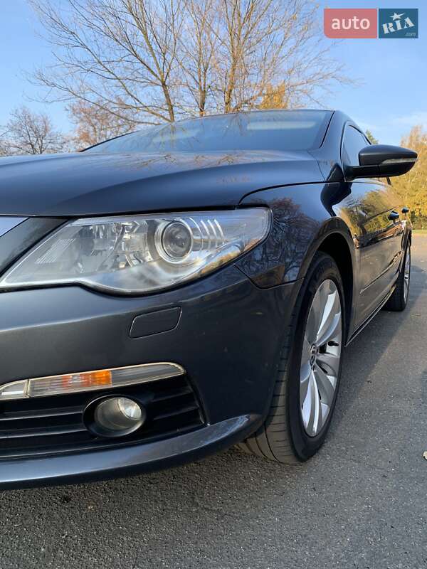 Купе Volkswagen CC / Passat CC 2011 в Киеве