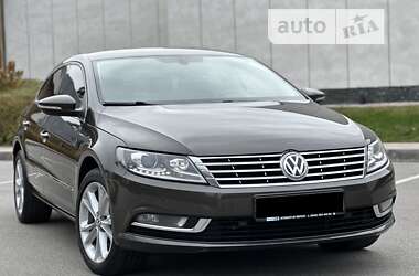 Купе Volkswagen CC / Passat CC 2013 в Києві