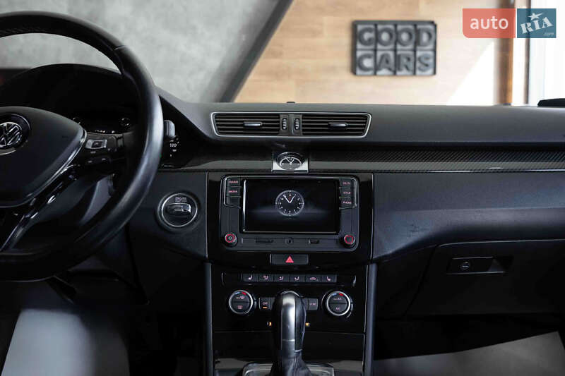 Купе Volkswagen CC / Passat CC 2013 в Бурыни