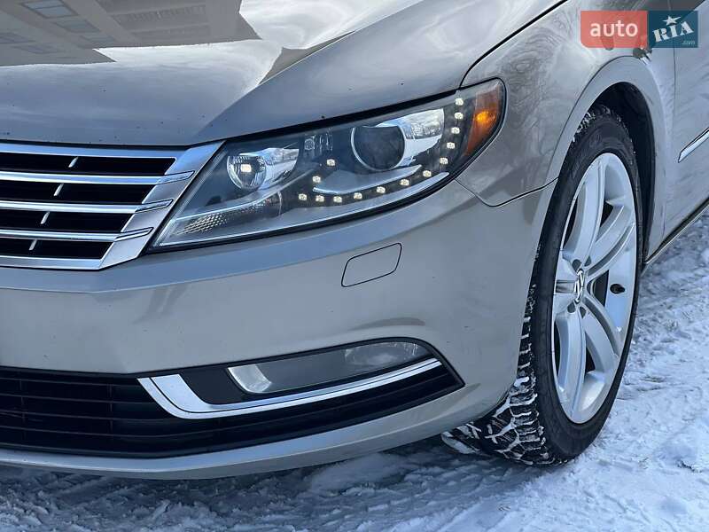 Купе Volkswagen CC / Passat CC 2012 в Сваляві