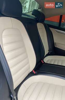 Купе Volkswagen CC / Passat CC 2010 в 