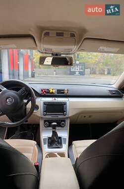 Купе Volkswagen CC / Passat CC 2010 в 