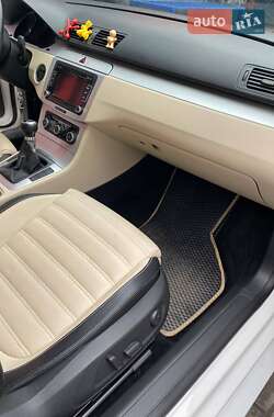 Купе Volkswagen CC / Passat CC 2010 в 