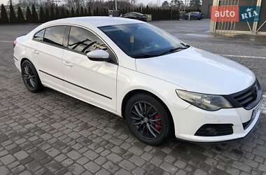 Купе Volkswagen CC / Passat CC 2010 в Львові