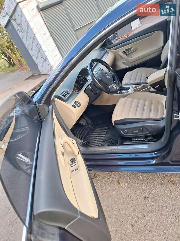 Купе Volkswagen CC / Passat CC 2012 в Одессе