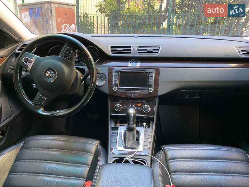 Купе Volkswagen CC / Passat CC 2014 в Калуші