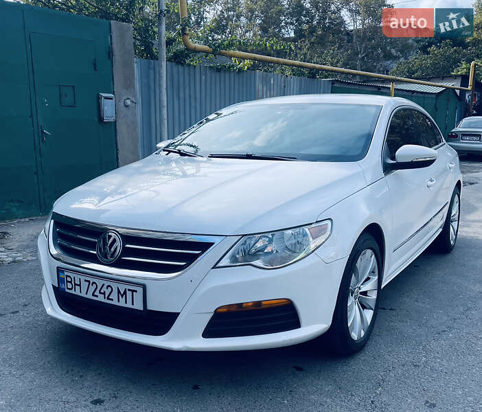 Купе Volkswagen CC / Passat CC 2011 в Одессе