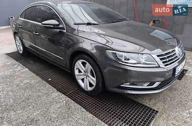 Купе Volkswagen CC / Passat CC 2016 в Львові