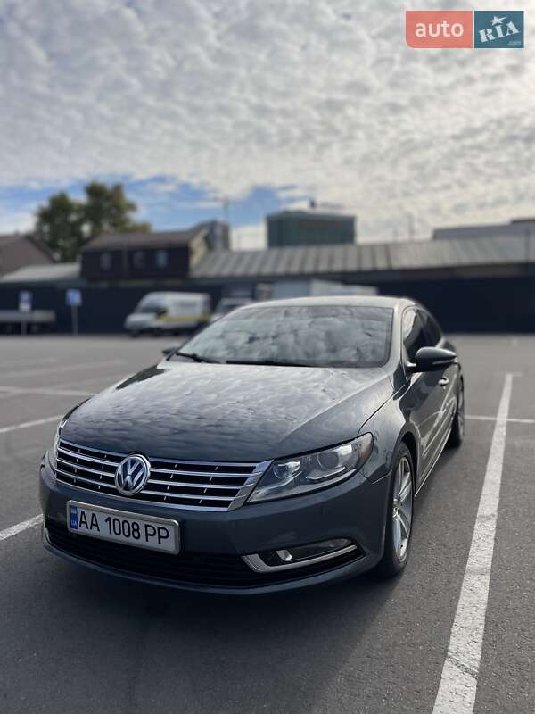 Купе Volkswagen CC / Passat CC 2013 в Киеве