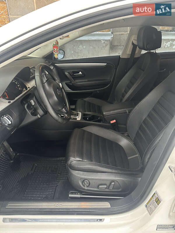 Купе Volkswagen CC / Passat CC 2013 в Харькове