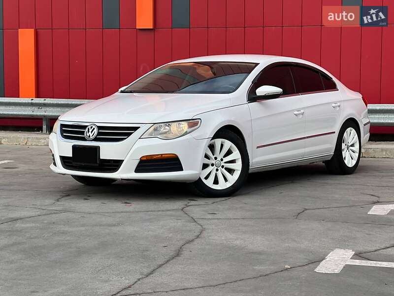 Купе Volkswagen CC / Passat CC 2010 в Киеве