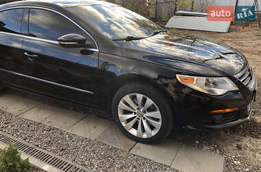 Купе Volkswagen CC / Passat CC 2011 в 